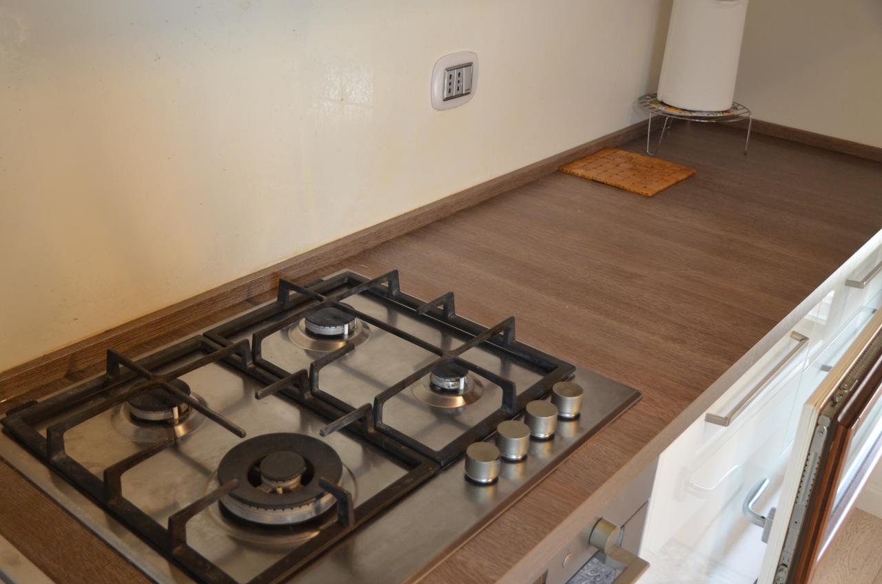 “Al Commercio” Luxury Loft 诺阿莱 外观 照片