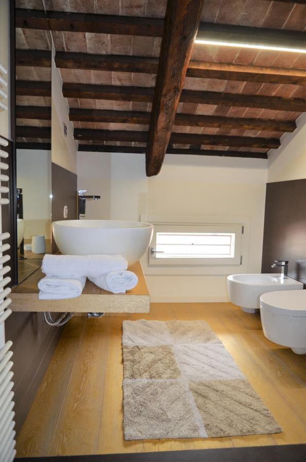 “Al Commercio” Luxury Loft 诺阿莱 外观 照片