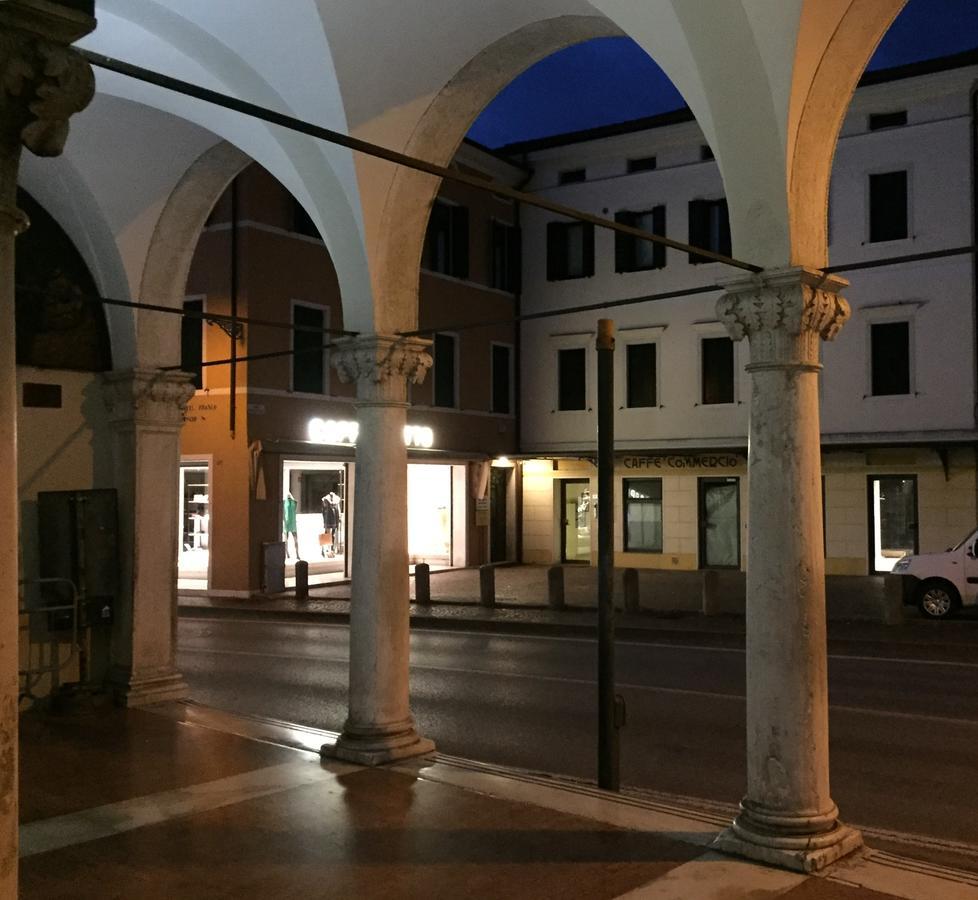 “Al Commercio” Luxury Loft 诺阿莱 外观 照片