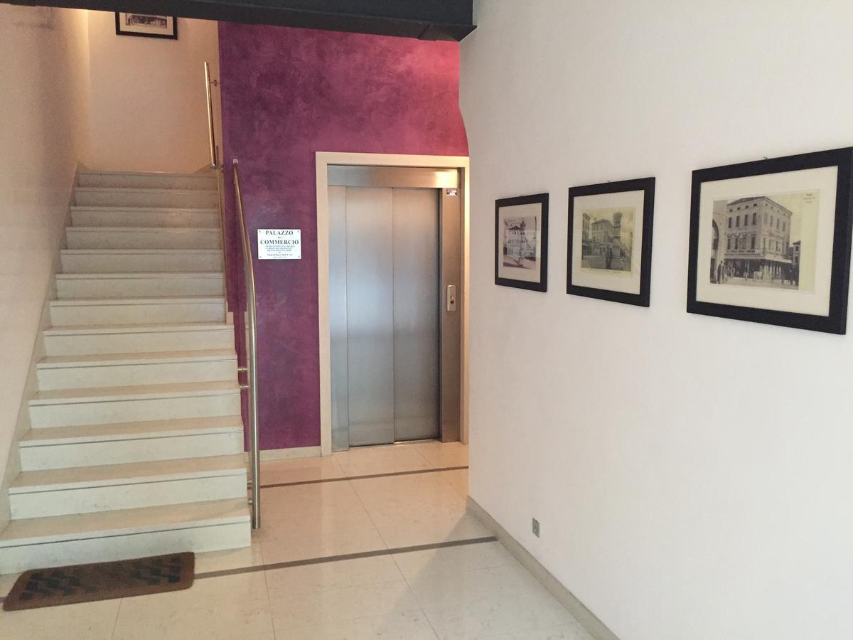 “Al Commercio” Luxury Loft 诺阿莱 外观 照片